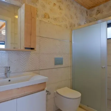 Tepe Villa Arsakoey